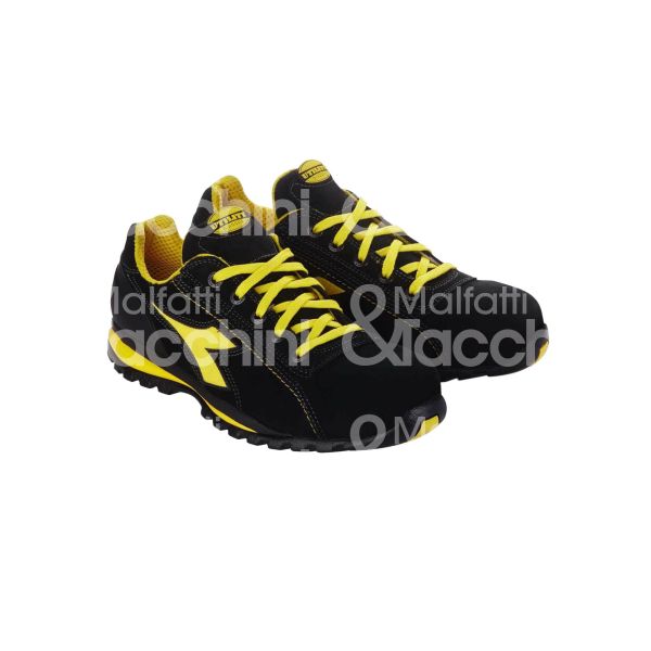 Diadora 15695647 scarpa antinfortunistica bassa glove classe di protezione s1p hro sra taglia 47 colore nero/giallo tomaia vitello scamosciato suola alluminio 200j puntale gomma nitrilica hro lamina antiperforazione - antistatica conformità en iso 20345:2