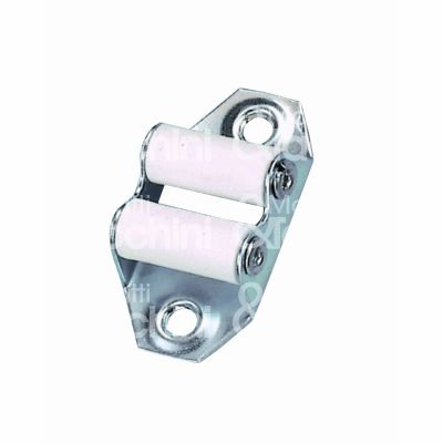 M&t 900 14421 guidacinghie art. ggc.rpb.vt.fz ferro zincato interasse mm 45 - l mm 30 x